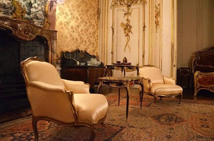 Barocul sau o mișcare de artă luxoasă. La fel de extravagantă pe cât sună