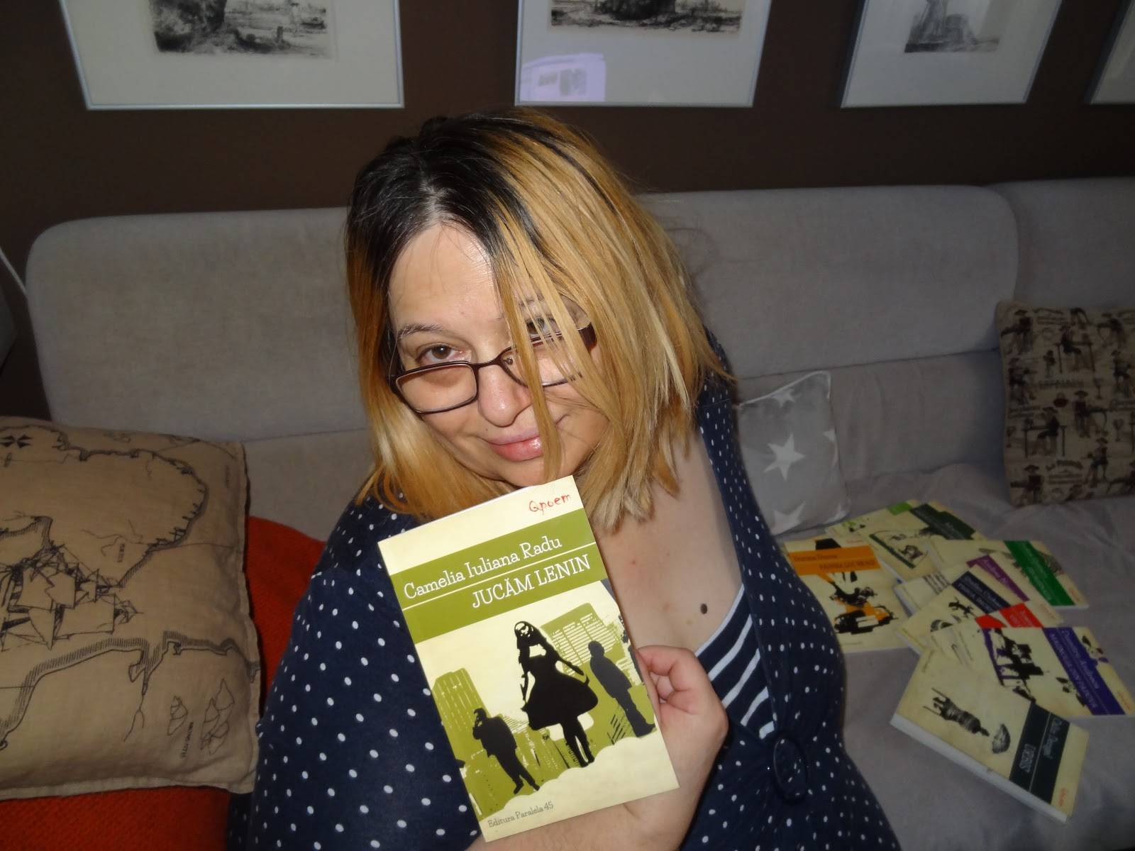 Camelia Iuliana Radu, Jucam Lenin - casnica obișnuință de a visa