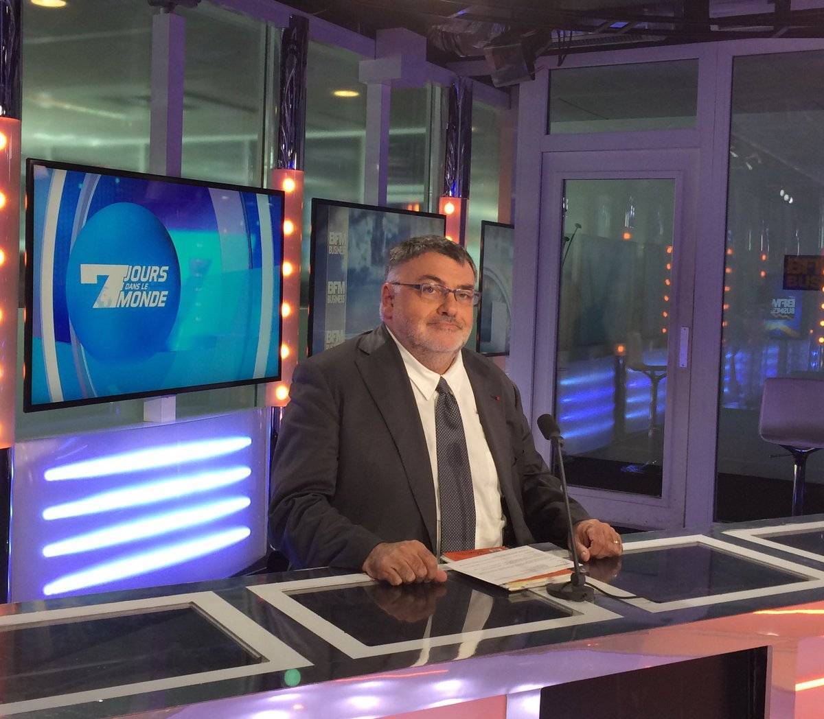 Jean-Luc Sauron, Curs de instituții europene