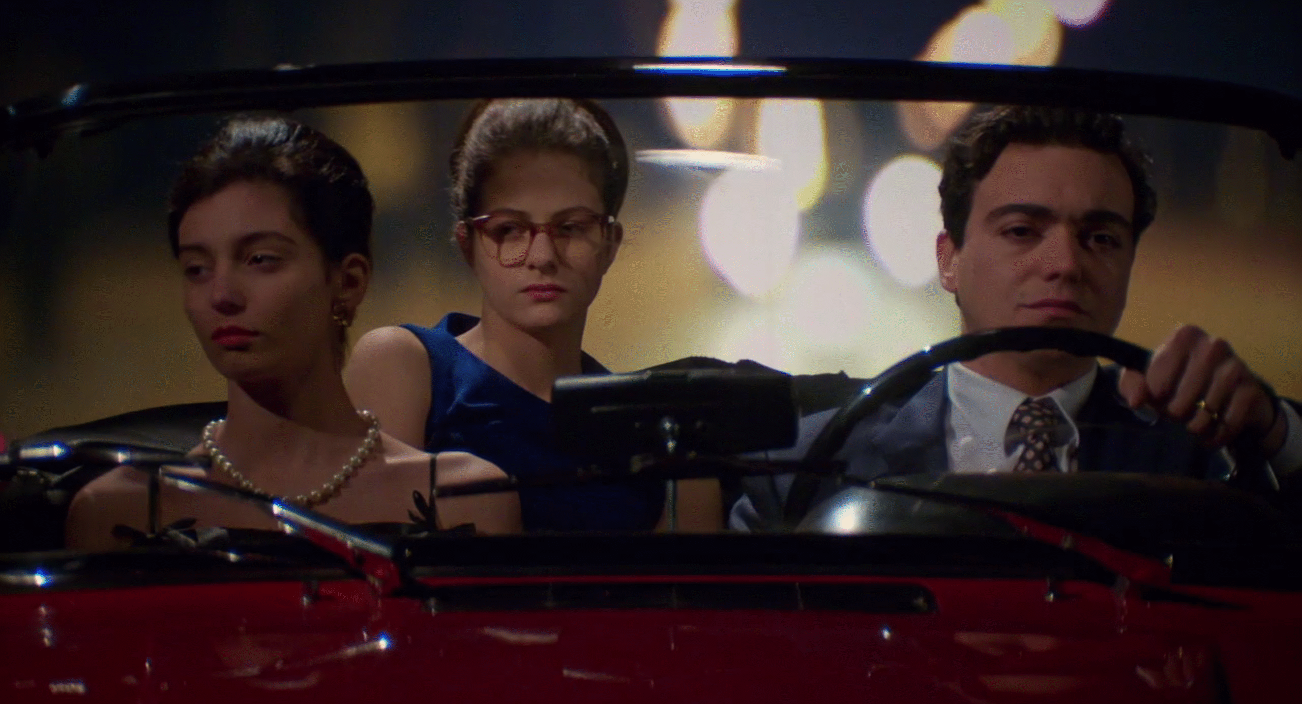 Elena Ferrante, Povestea noului nume