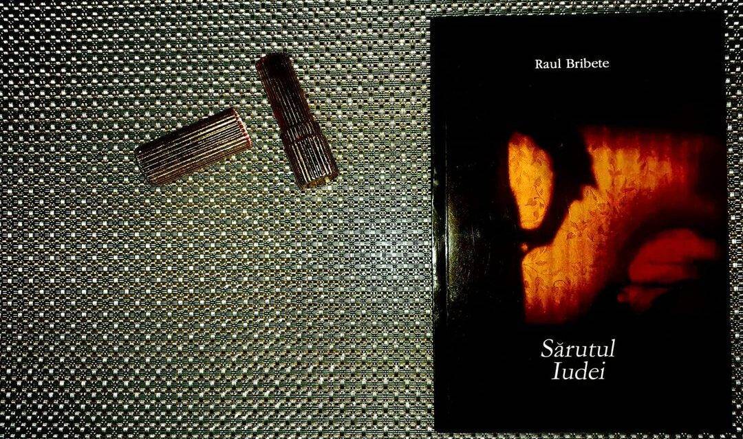 Raul Bribete, Sărutul Iudei