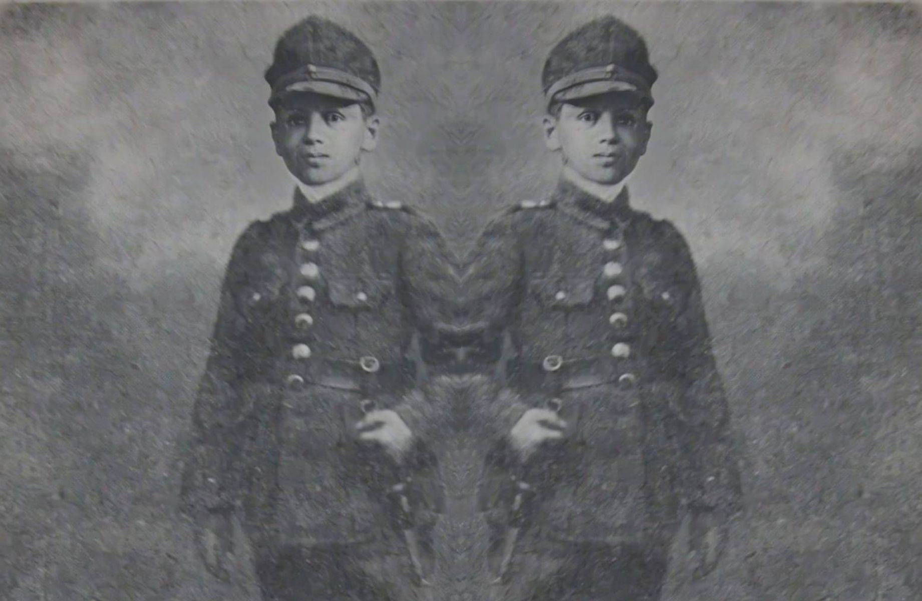 Elevul fruntaș Amilcar Săndulescu, fiul Ostașului Necunoscut