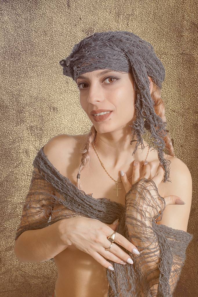 Expoziția internațională „Femeia” organizată în Bihor de 8 martie. Fotografii realizate exclusiv de femei