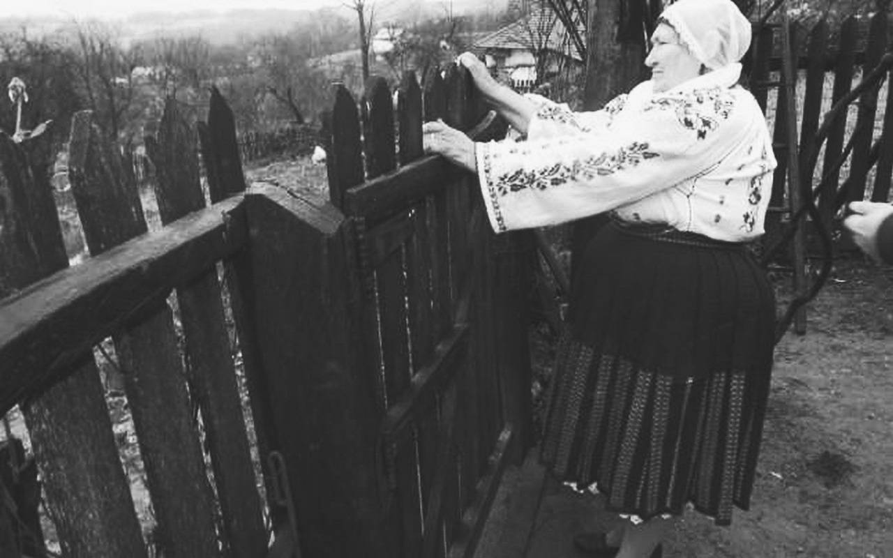 Scurtă poveste despre fericire – un om al străzii și Domnica Trop