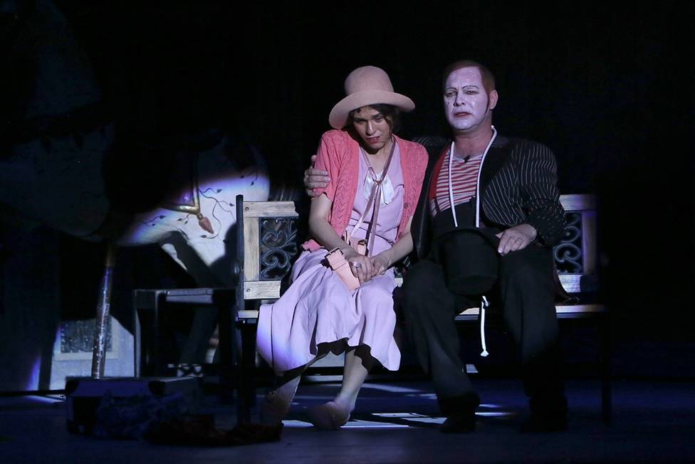 Spectacol oniric-burlesc în regia lui Andrei Șerban - „Car(o)usel” după Ferenc Molnar la Teatrul Bulandra Spectacol oniric-burlesc în regia lui Andrei Șerban - „Car(o)usel” după Ferenc Molnar la Teatrul Bulandra