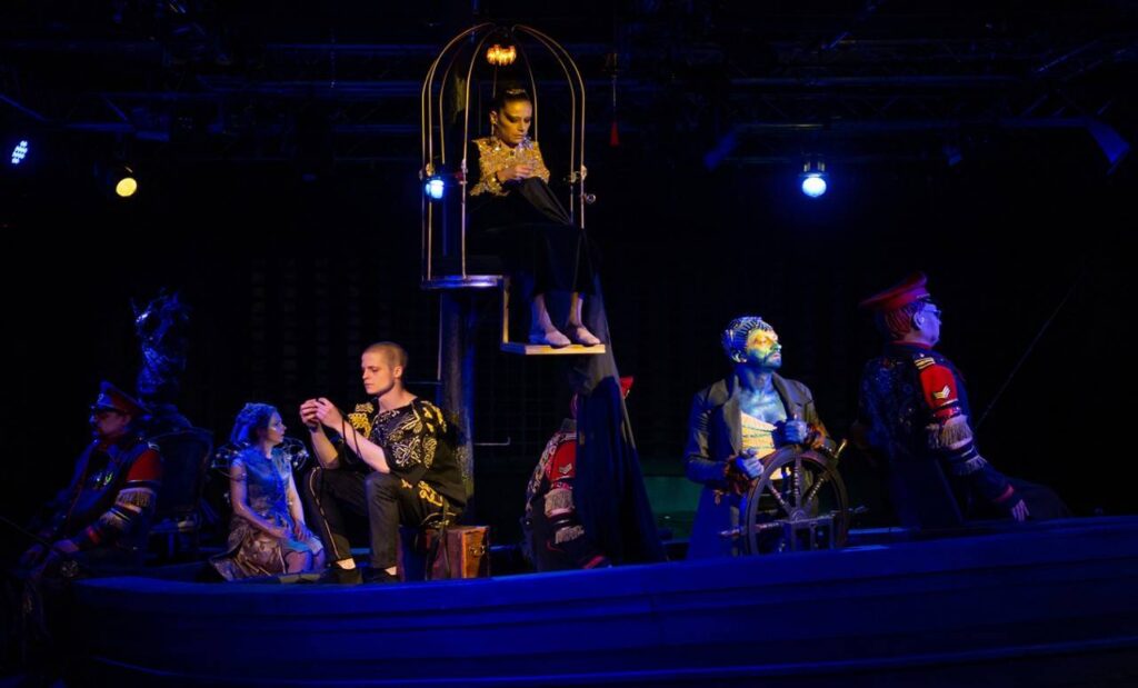 „Pentru binele tău” de Pier Lorenzo Pisano, regia Zoltán Balázs la Teatrul Odeon